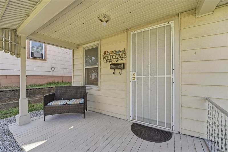 8725 E Smart Ave, Independence, MO 64053