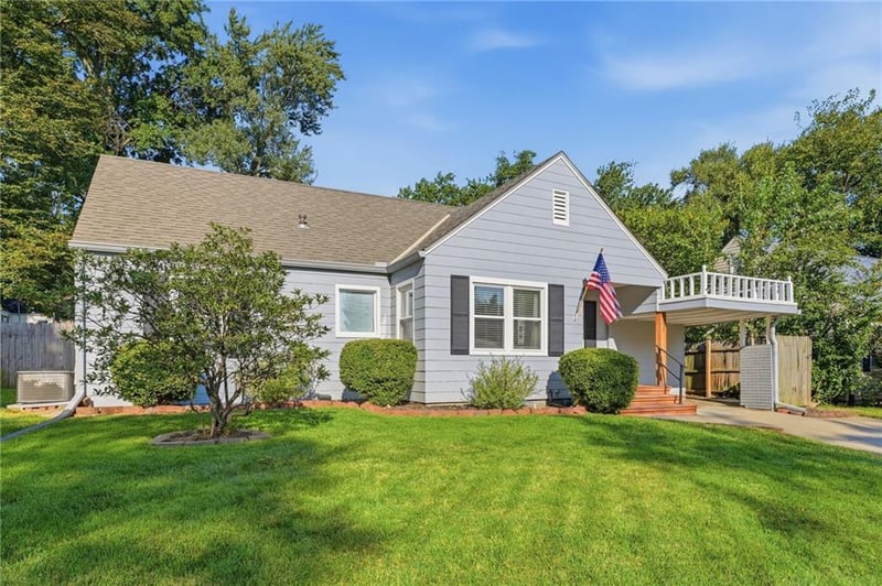 5330 Rosewood St, Roeland Park, KS 66205