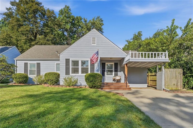 5330 Rosewood St, Roeland Park, KS 66205