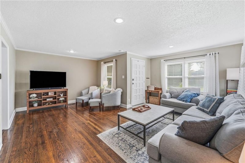 5330 Rosewood St, Roeland Park, KS 66205