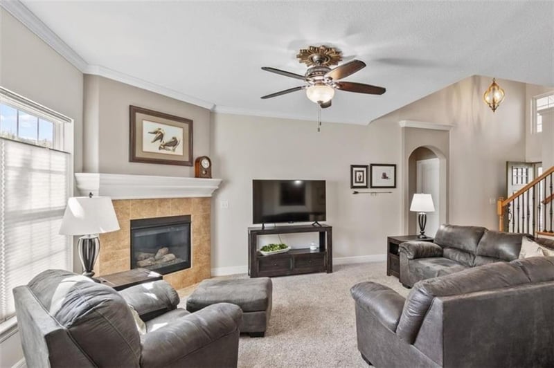 8871 Inkster St, Lenexa, KS 66227