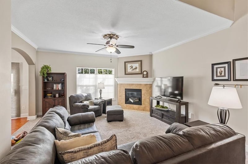 8871 Inkster St, Lenexa, KS 66227