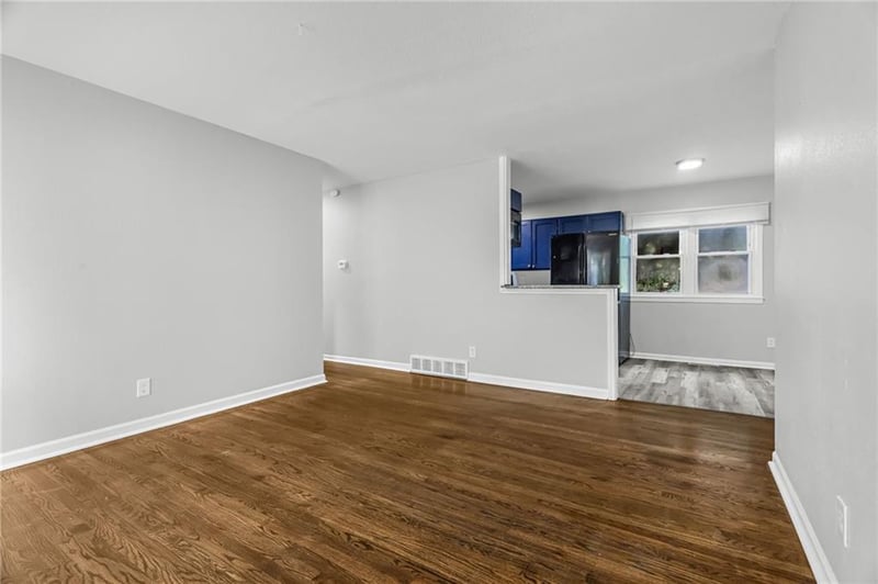 604 W 38th St, Independence, MO 64050