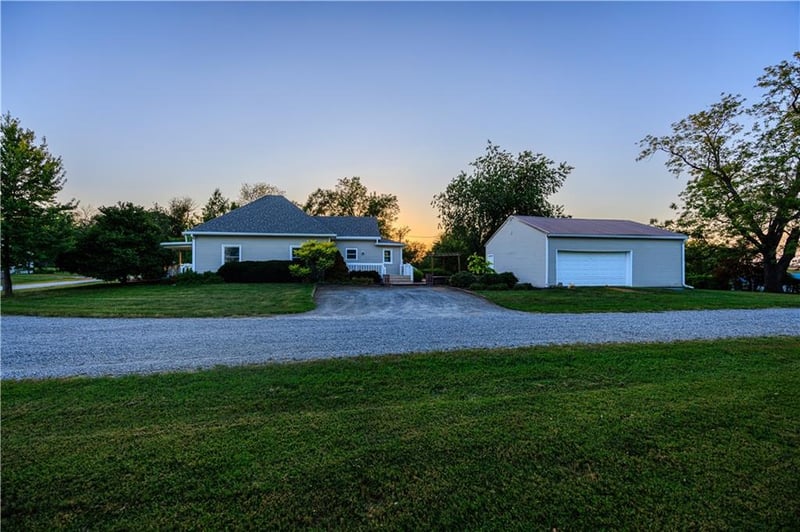 22021 224th St, Maryville, MO 64468
