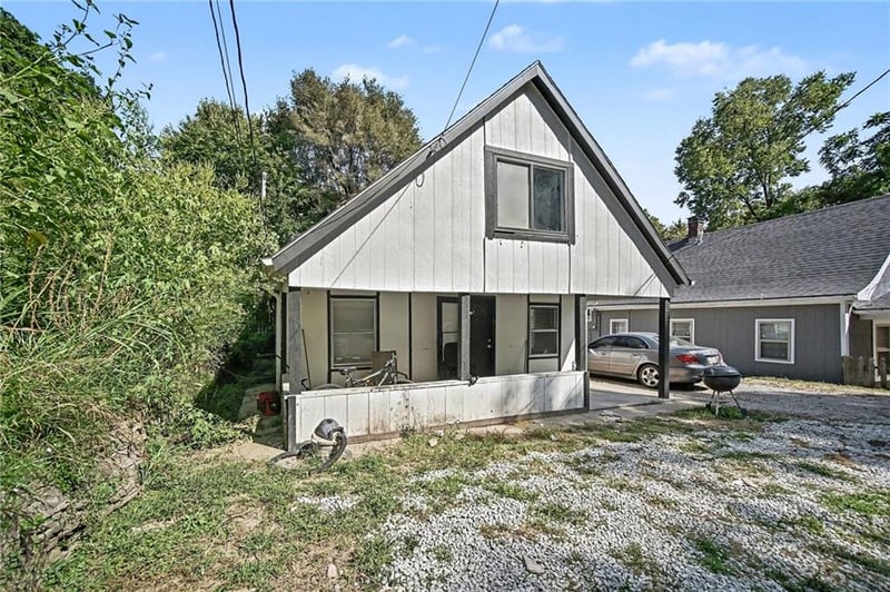 2449 S 12th Ter, Kansas City, KS 66103