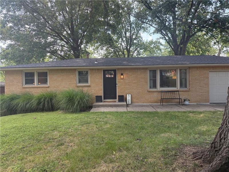 5100 NW Linder Ln, Kansas City, MO 64151