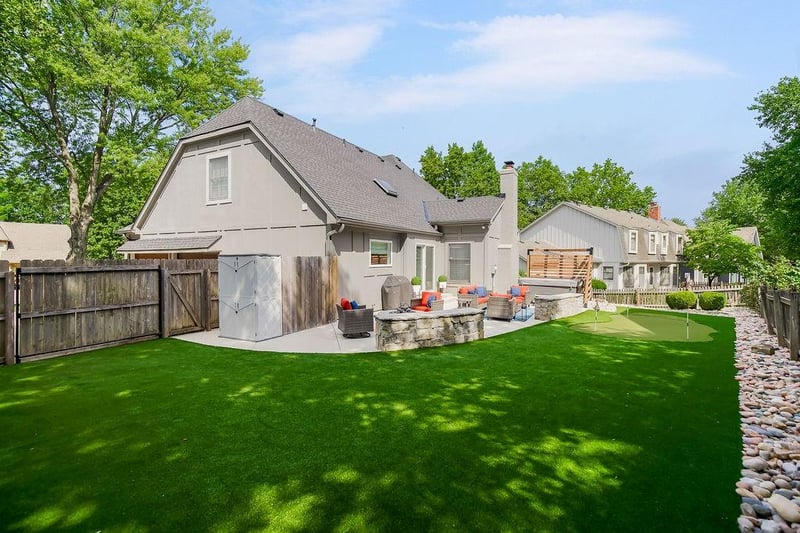 11421 Carter St, Overland Park, KS 66210