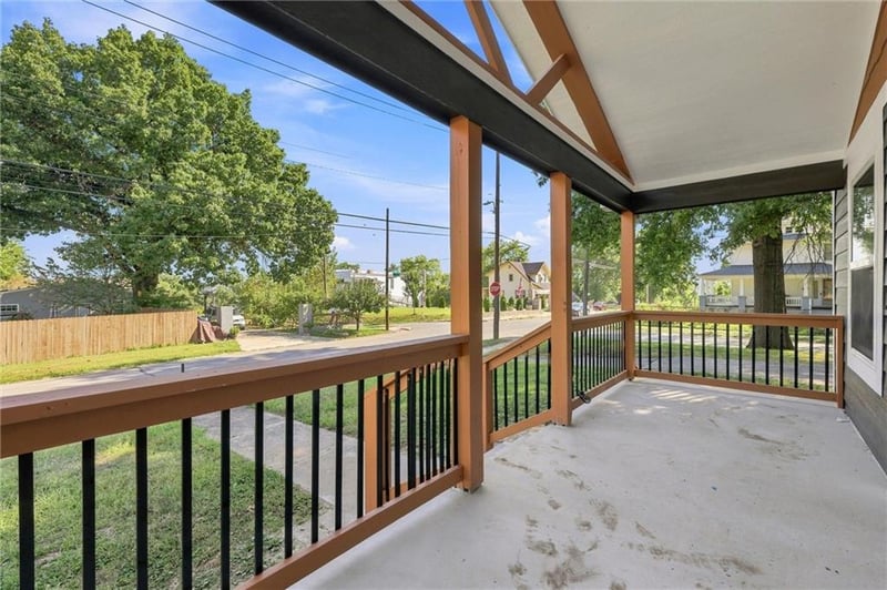 6717 E 18th St, Kansas City, MO 64126