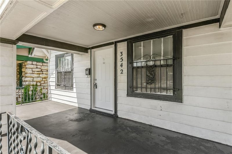 3542 College Ave, Kansas City, MO 64128