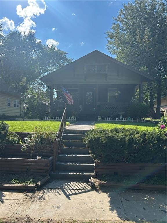 620 S Hardy Ave, Independence, MO 64053