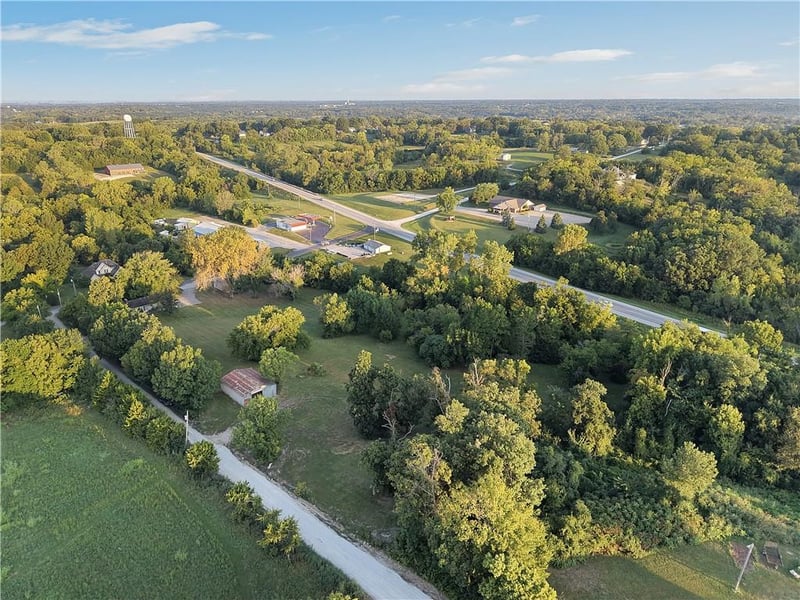 32124 Pisgah Cemetery Rd, Excelsior Springs, MO 64024