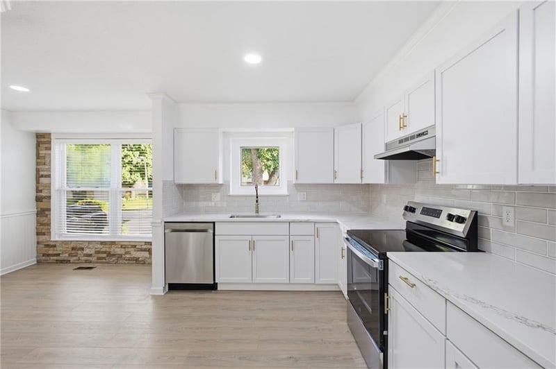 14906 W 89th St, Lenexa, KS 66215