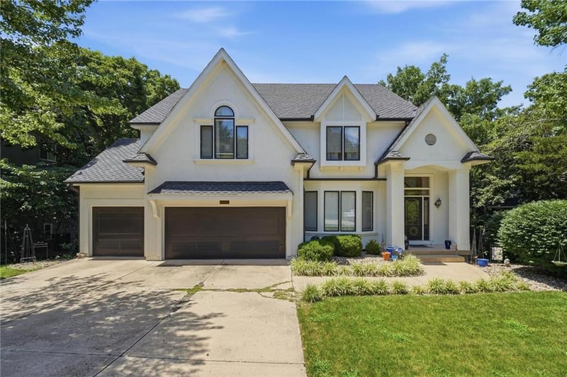 10340 S Hollis Ln, Olathe, KS 66061