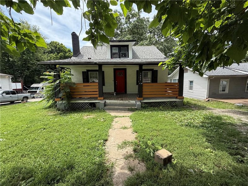 10033 E Wilson Rd, Independence, MO 64053