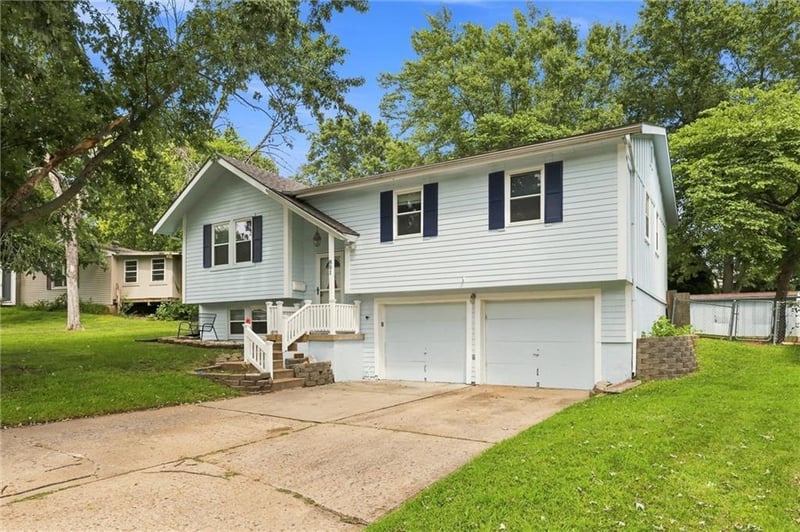 801 Mulberry St, Belton, MO 64012