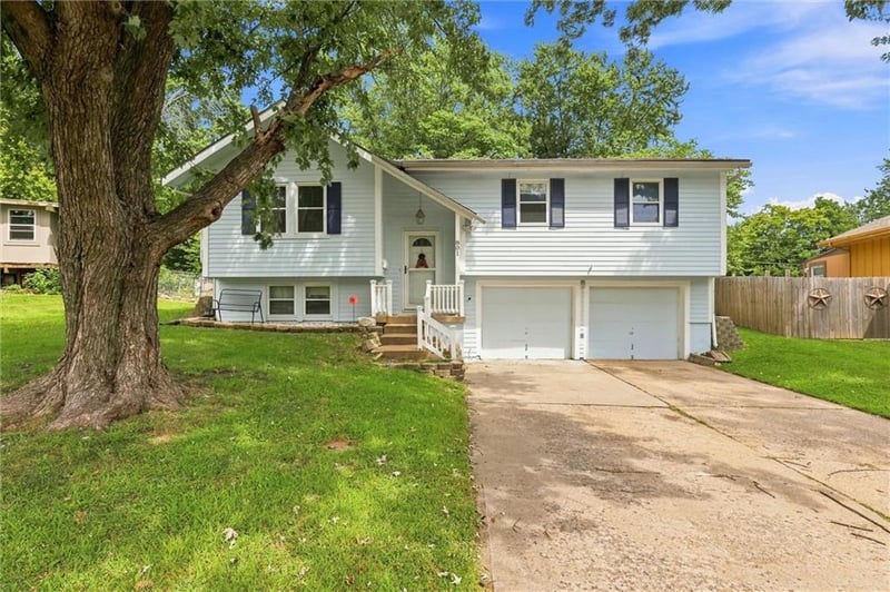 801 Mulberry St, Belton, MO 64012