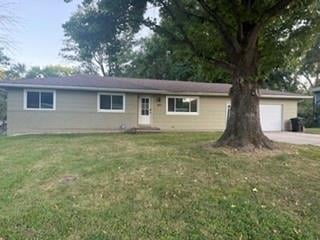 207 SW 19th St, Oak Grove, MO 64075