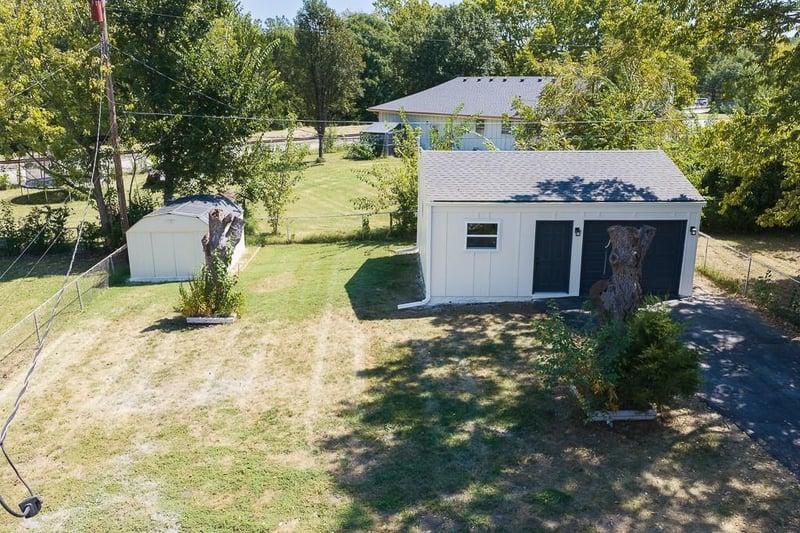 710 S Chestnut St, Olathe, KS 66061