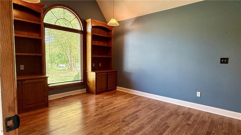 1515 Sugarland Pw, Pleasant Hill, MO 64080