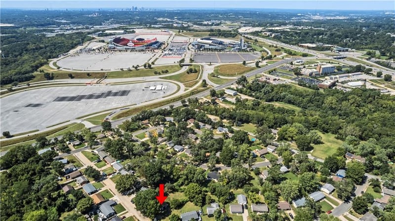 9130 E 44th St, Kansas City, MO 64133