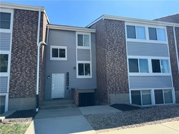 10124 W 96th St #F, Overland Park, KS 66212