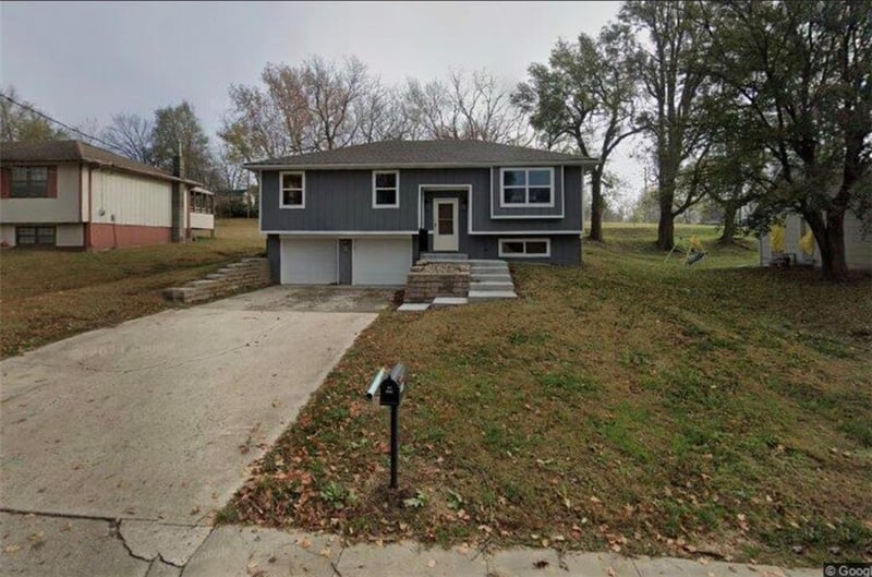 1120 Hickory St, Atchison, KS 66002