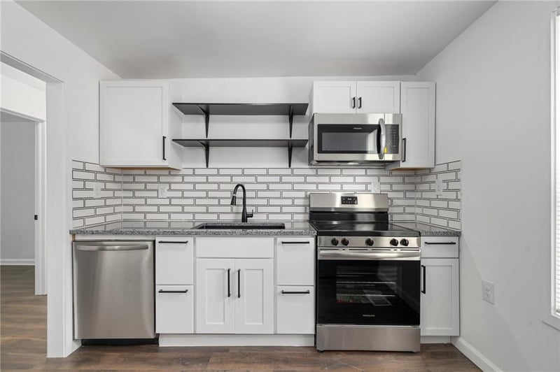 2909 Topping Ave, Kansas City, MO 64129