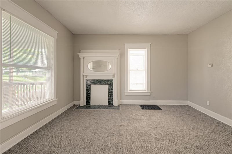 3025 Wayne Ave, Kansas City, MO 64109