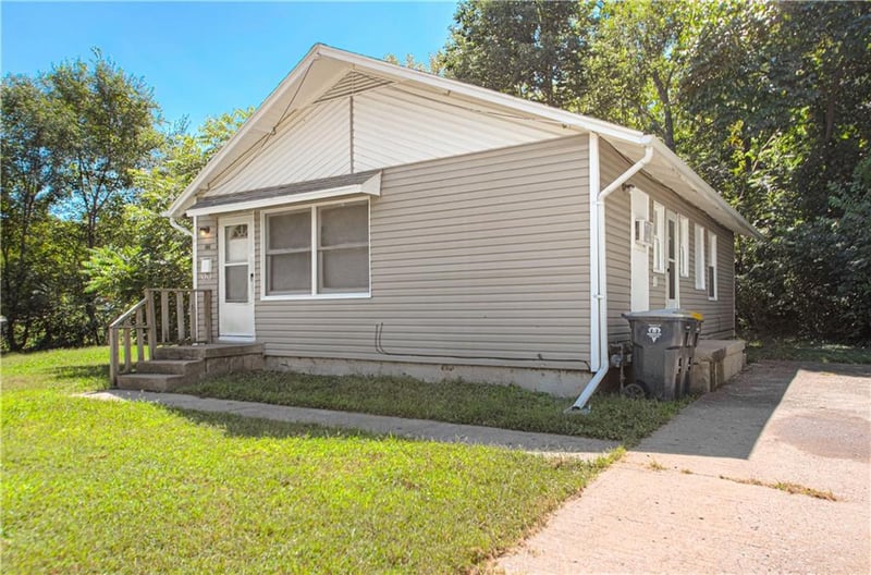 4319 Towers Rd, Kansas City, MO 64130