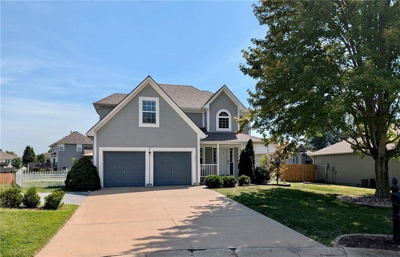 953 NW Maplewood Ct, Grain Valley, MO 64029
