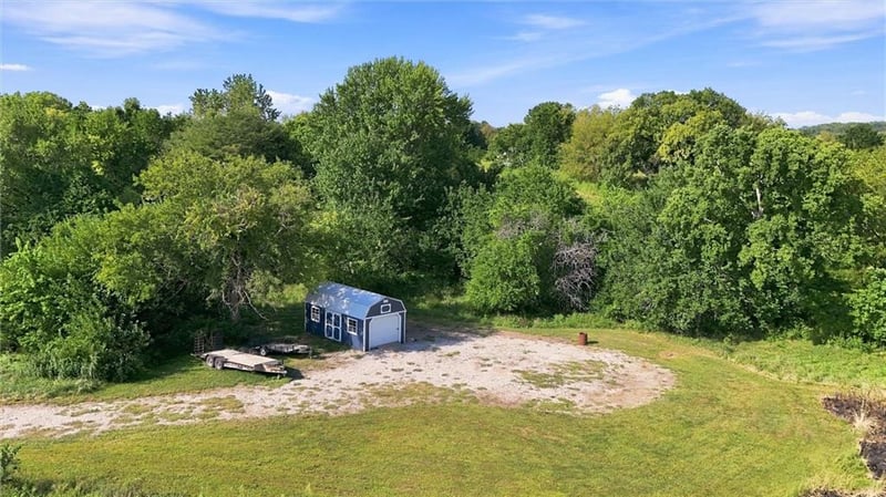 00000 Honey Creek Rd, Tonganoxie, KS 66086