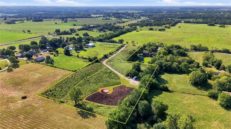 00000 Honey Creek Rd, Tonganoxie, KS 66086