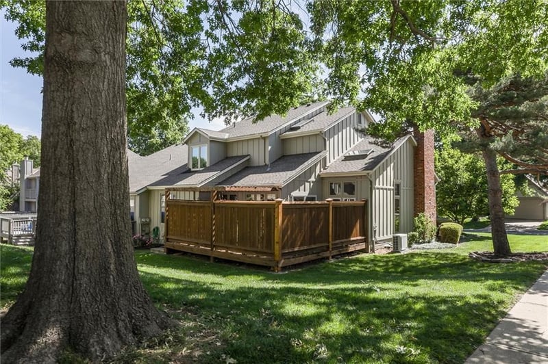 12014 Hemlock St, Overland Park, KS 66213