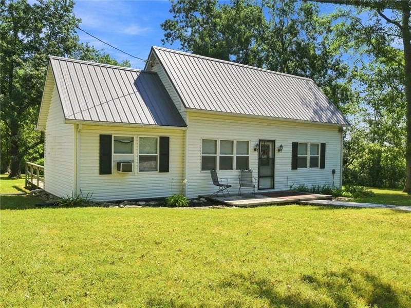 12927 N Garner Rd, Richmond, MO 64085