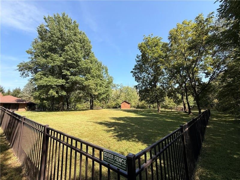 13619 Clementine Rd, Smithville, MO 64089