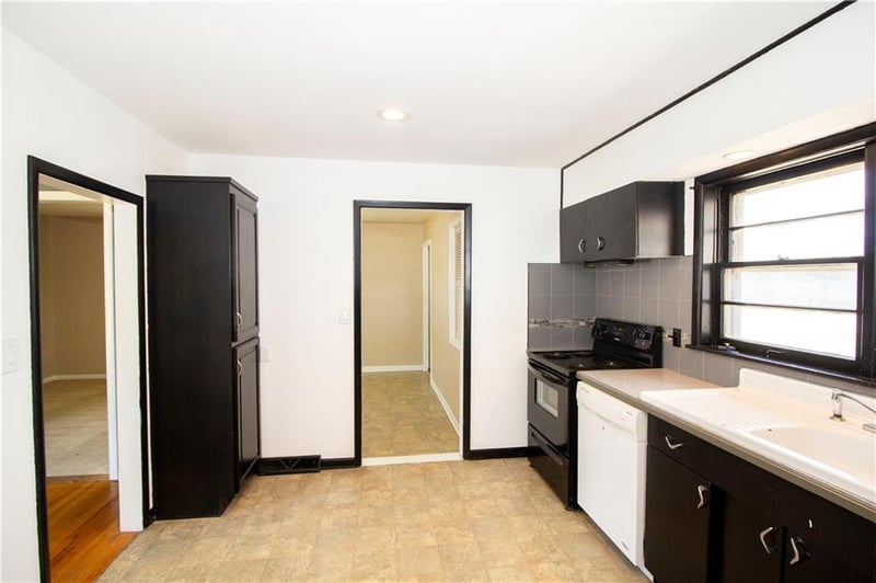 12701 W 92nd St, Lenexa, KS 66215
