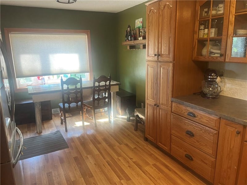 20269 Mclouth Rd, Tonganoxie, KS 66086