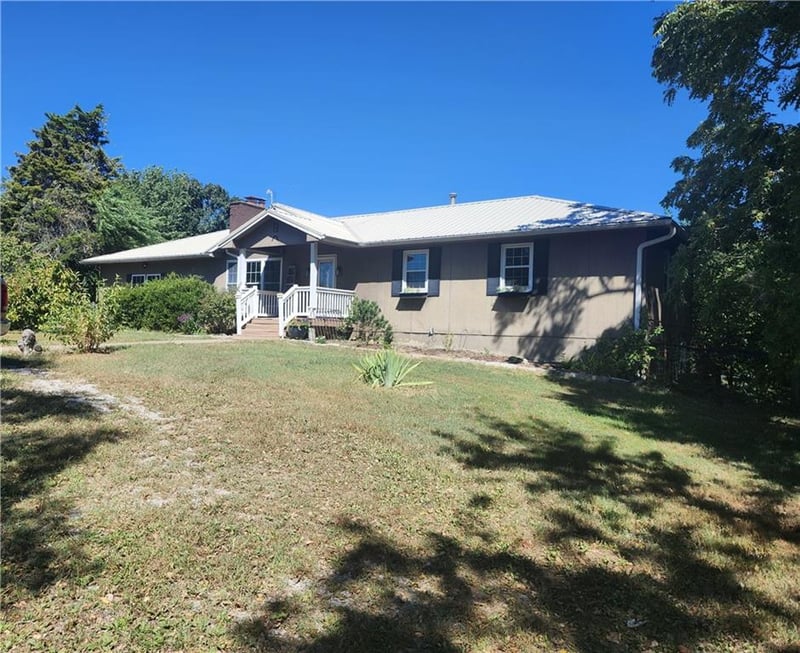 36405 Hedge Lane Rd, Paola, KS 66071