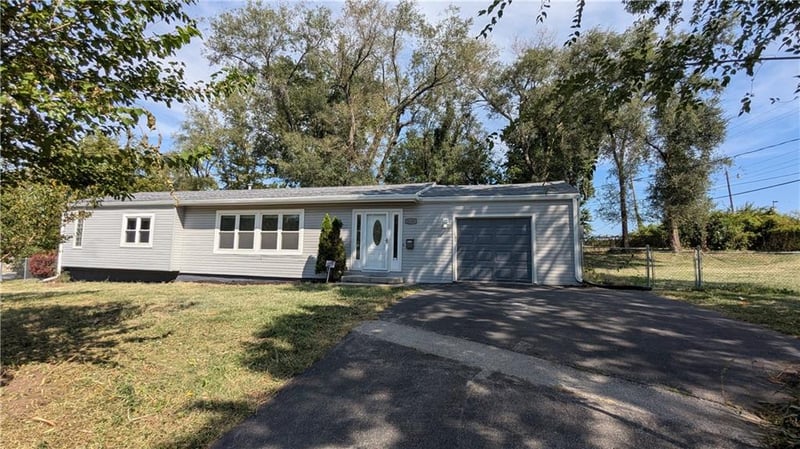 2201 NW Vesper St, Blue Springs, MO 64015