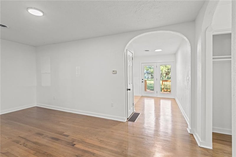 2308 NW 86th Ter, Kansas City, MO 64154