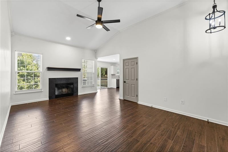 1455 Starbrooke Dr, Louisburg, KS 66053