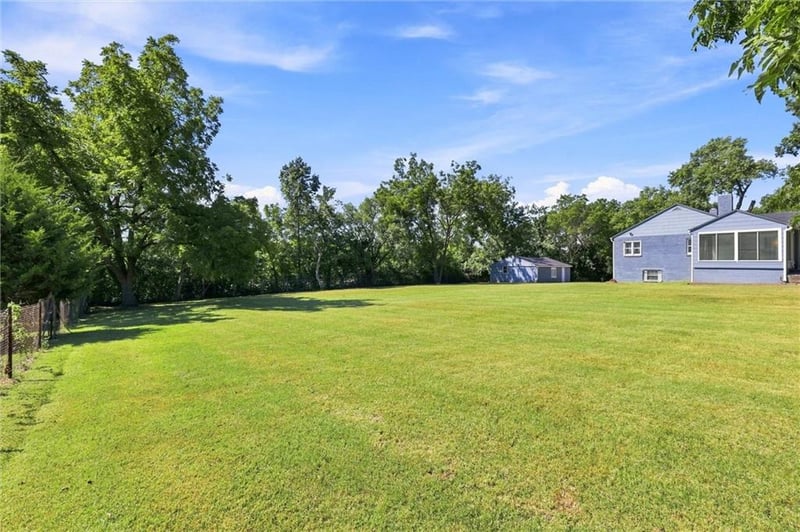 7203 E 102nd St, Kansas City, MO 64134