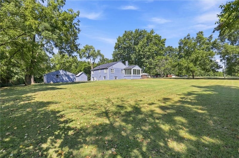 7203 E 102nd St, Kansas City, MO 64134