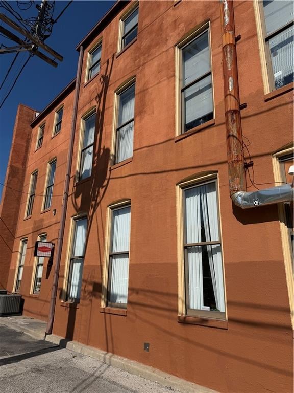 412 Delaware #306 St, Kansas City, MO 64105