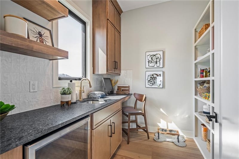 11288 S Gleason Rd, Olathe, KS 66061