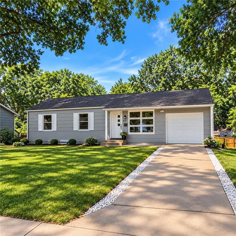 8714 Melrose St, Overland Park, KS 66214