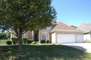 6328 N Spruce Ave, Kansas City, MO 64119