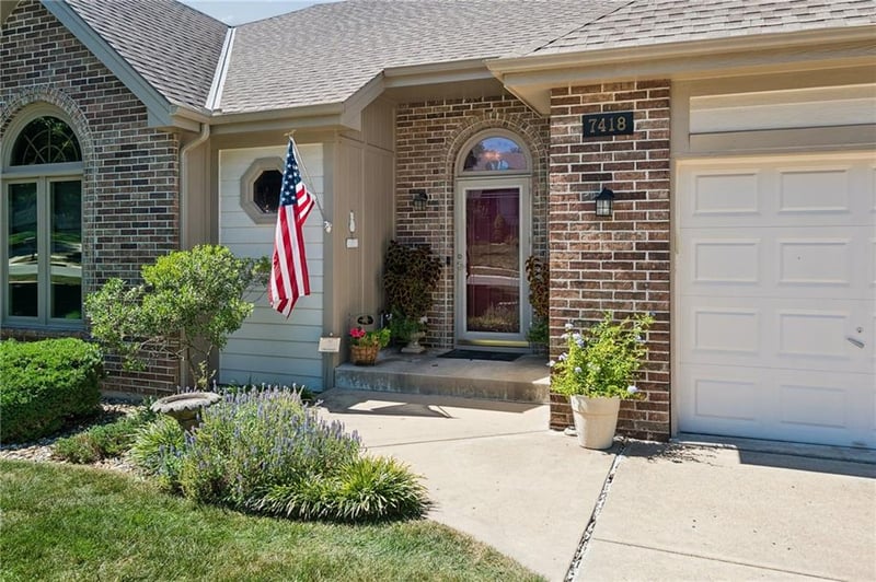 7418 N Prospect Ave, Gladstone, MO 64119