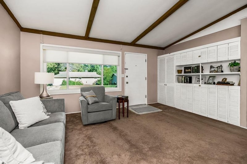8602 Everett St, Raytown, MO 64138