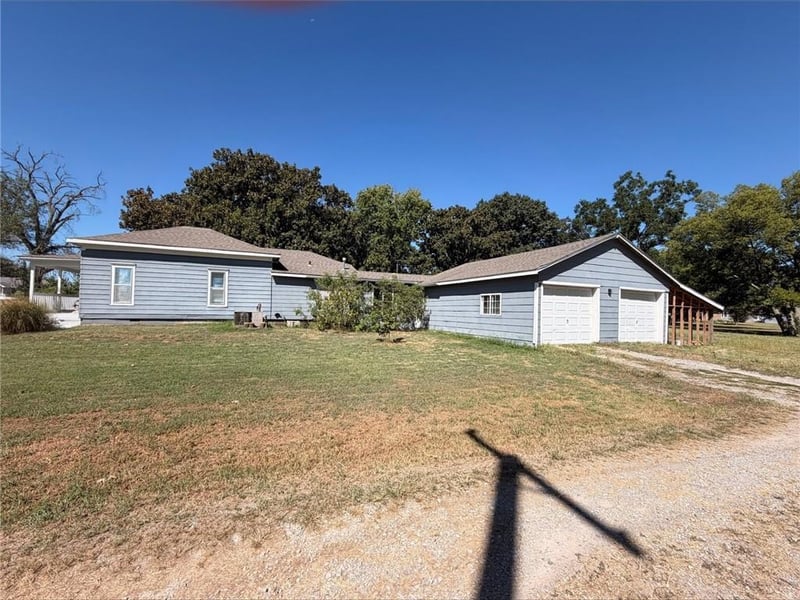 204 E Maple St, Girard, KS 66743